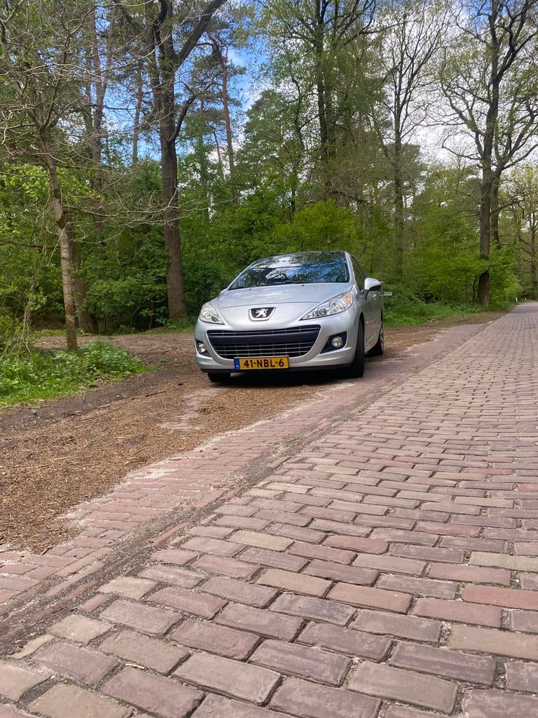 Peugeot 207 1.6 16V Turbo 3DRS 2010 Grijs, Voorwielaandrijving, Euro 5, Zwart, 1209 kg