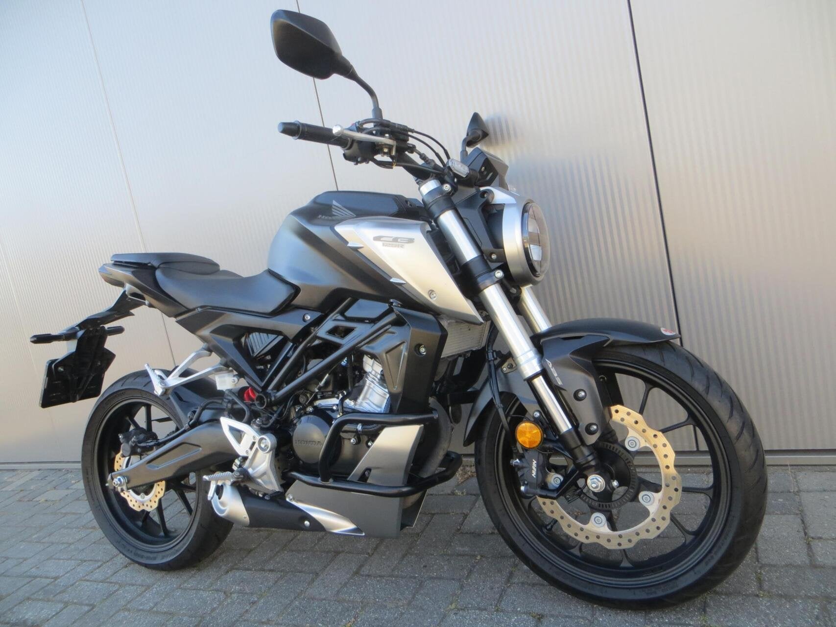 Honda CB 125 R, Bedrijf, 125 cc, 11 kW of minder, ABS
