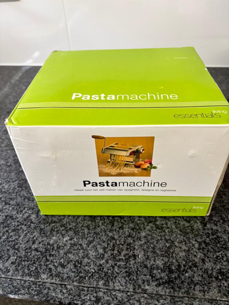 Pasta machine, Witgoed en Apparatuur, 4 liter of meer, Ophalen of Verzenden, Nieuw, 3 snelheden of meer