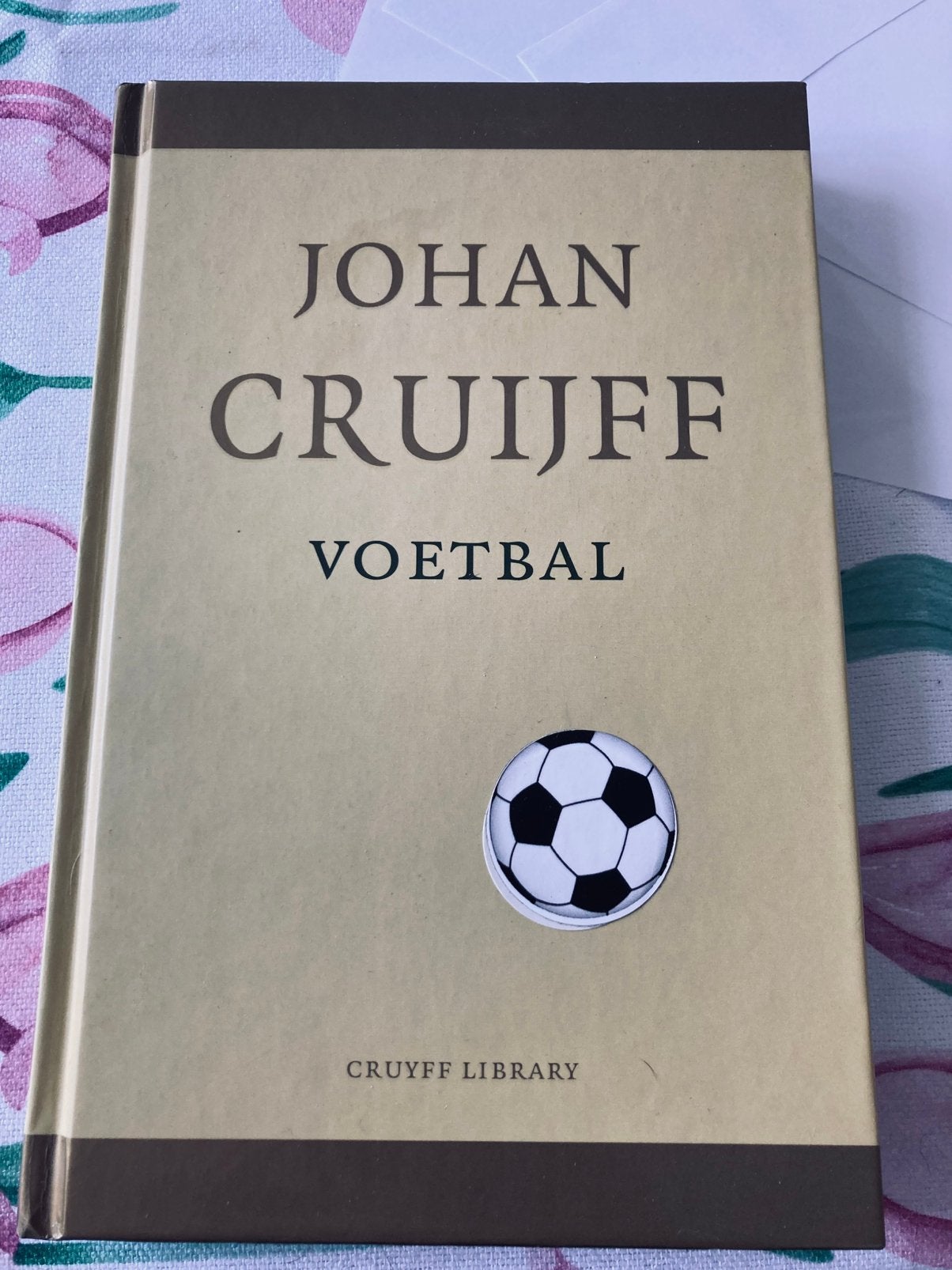 Johan Cruijff - Voetbal, Ophalen of Verzenden, Zo goed als nieuw, Boek of Tijdschrift