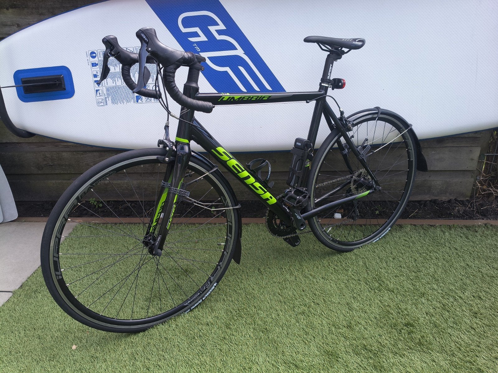 Sensa Umbria racefiets 56cm- Shimano Sora - Zwart/Groen, Fietsen en Brommers, 28 inch, Velgrem, Aluminium, Zo goed als nieuw