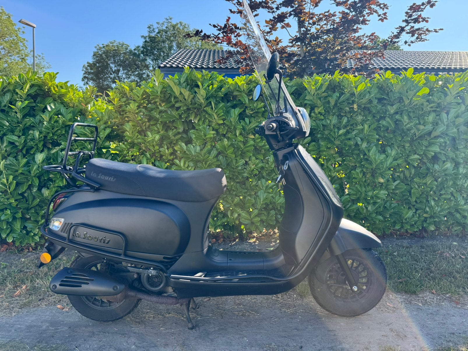 La souris sourini mat zwart, Ophalen, Maximaal 45 km/u, Zo goed als nieuw, Benzine
