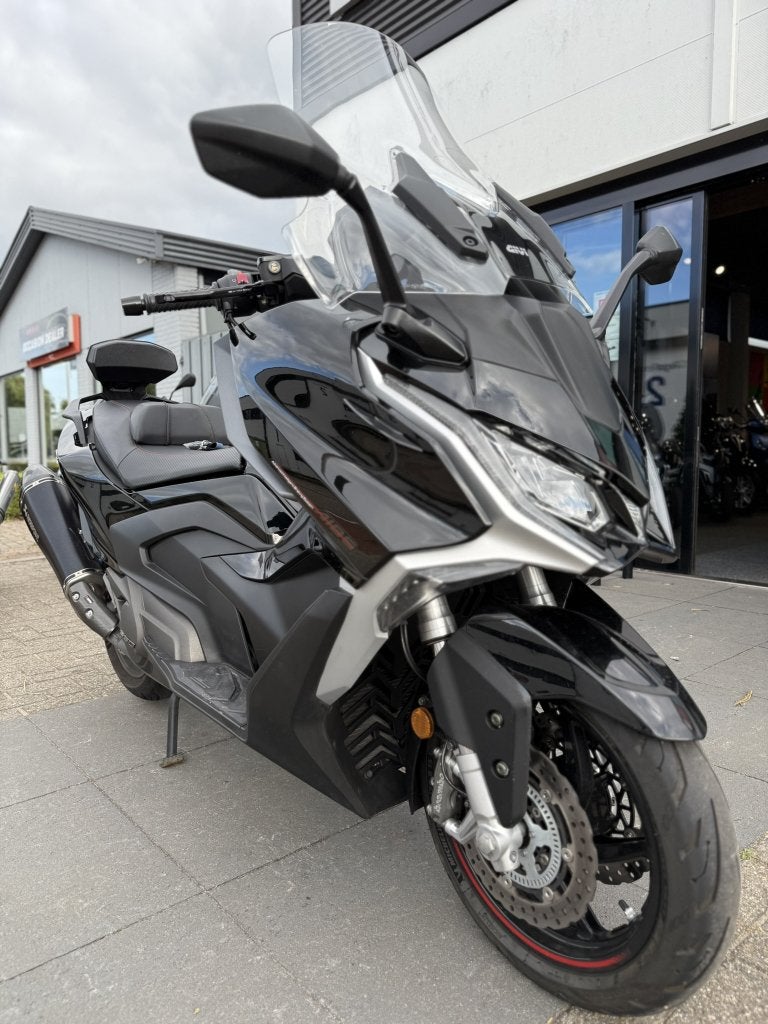 Kymco AK550 cc Premium, Motoren, Motoren | Overige merken, Niet ingevuld, Bedrijf, Meer dan 35 kW, 550 cc