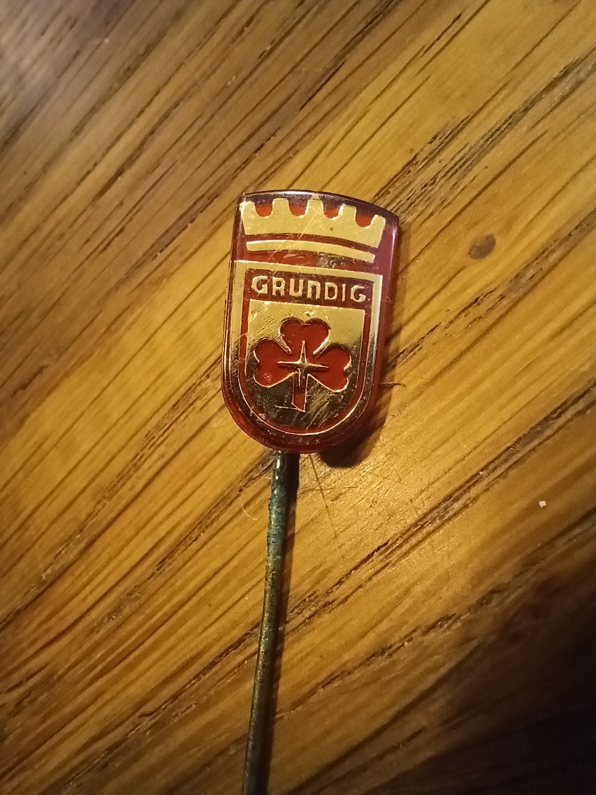 Speldje van Grundig, Verzamelen, Ophalen, Gebruikt, Overige onderwerpen, Speldje of Pin