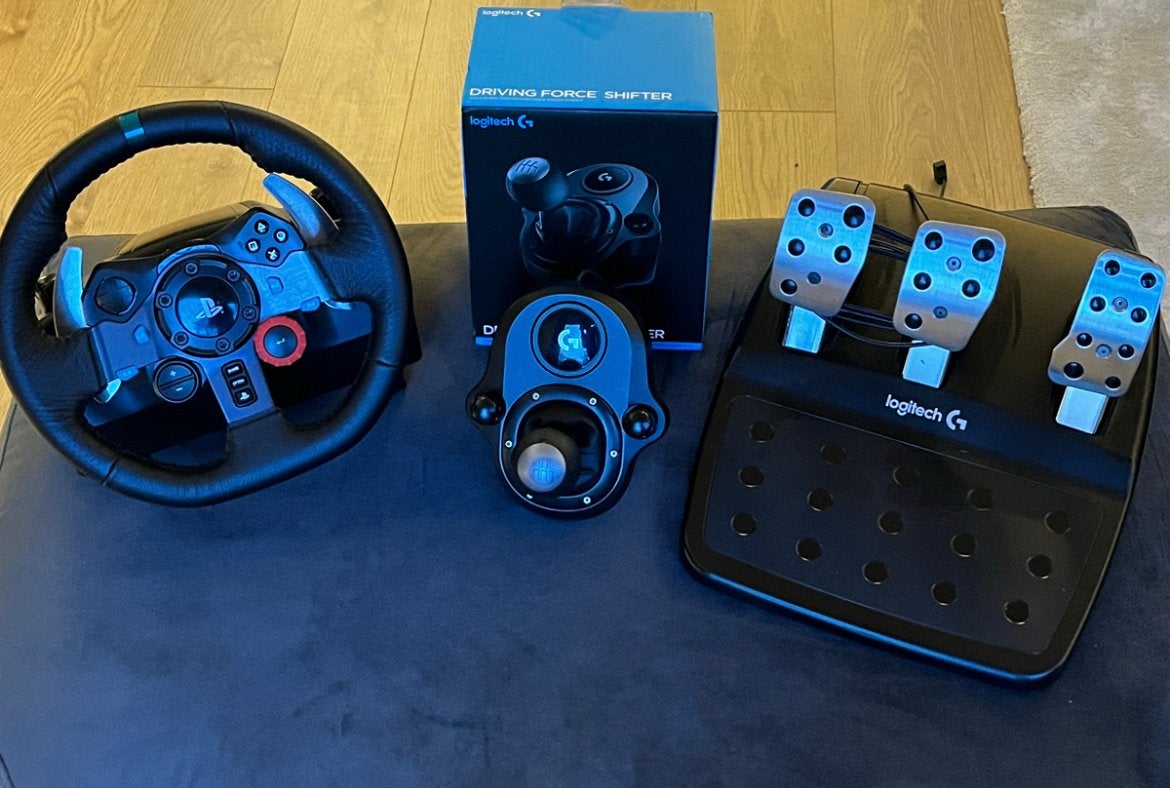 Logitech G29 racestuur met schakelpook, Spelcomputers en Games, Spelcomputers | Xbox | Accessoires, Ophalen of Verzenden, Gebruikt