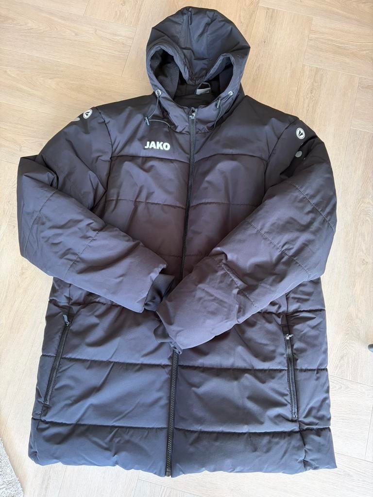Jako ( voetbal) winterjas, Ophalen of Verzenden, Zo goed als nieuw, Maat 56/58 (XL), Zwart