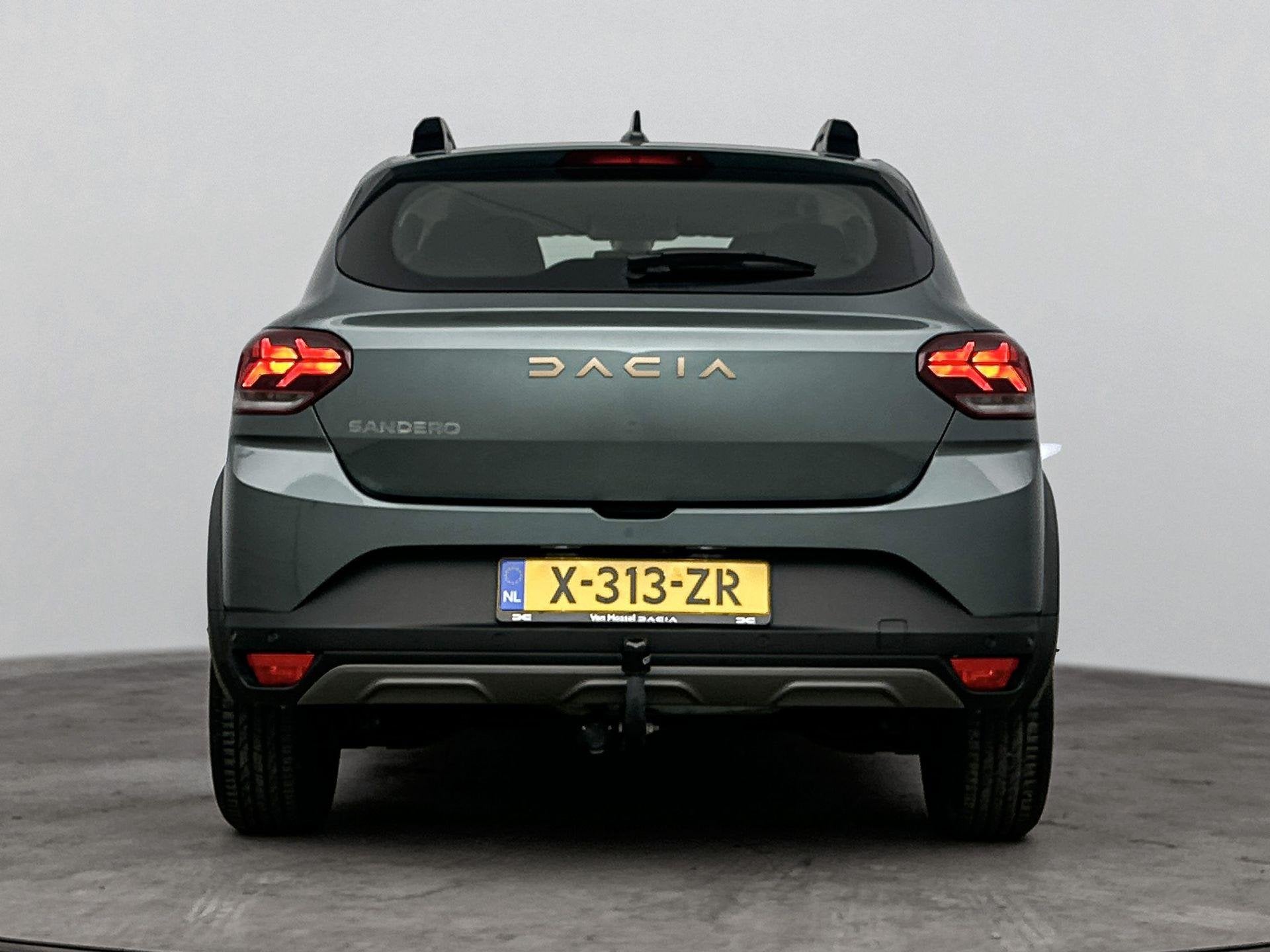 Dacia Sandero Stepway 1.0 TCe Extreme 90PK | Automaat | Trek, Auto's, Stof, Euro 6, 49 €/maand, Origineel Nederlands