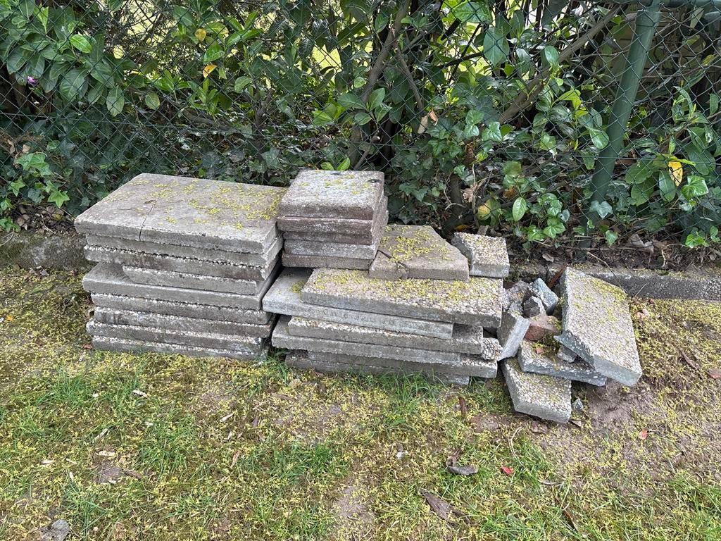 Gebruikte grind/terrastegels van beton, diverse maten, Tuin en Terras, Tegels en Klinkers, Ophalen, Gebruikt, Minder dan 5 m²