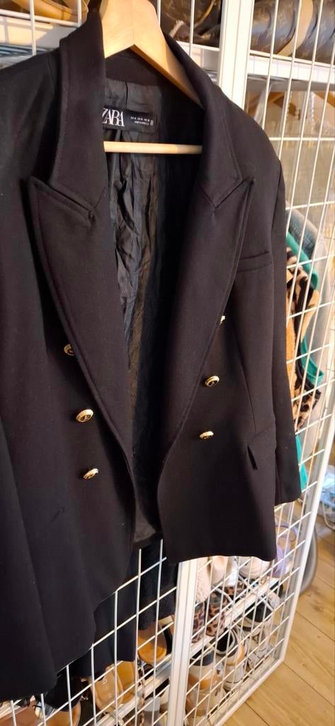 Gaaf zwart Zara colbert met schoudervullingen XL, Kleding | Dames, Ophalen of Verzenden, Zo goed als nieuw, Maat 46/48 (XL) of groter