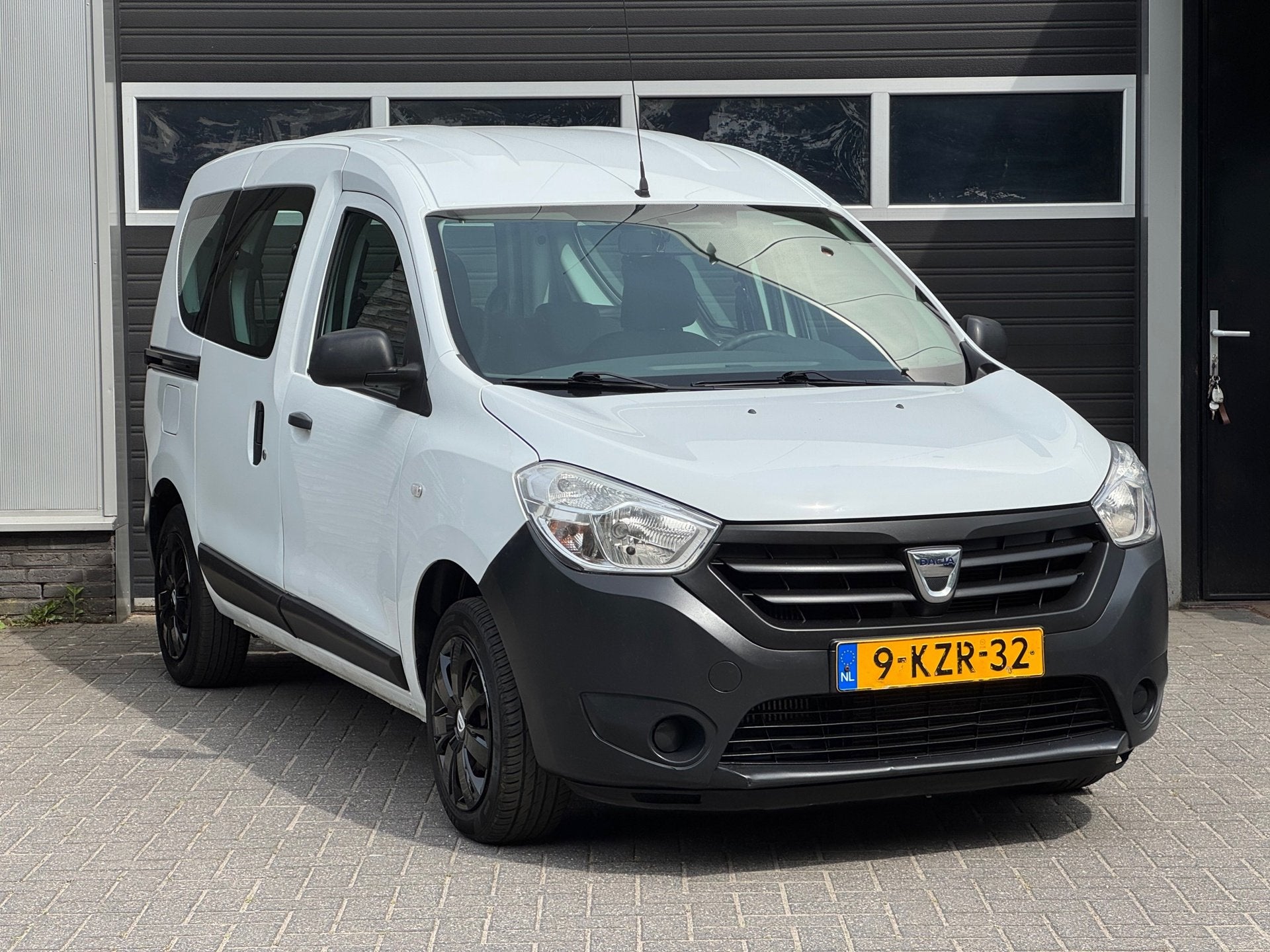 Dacia Dokker 1.2 TCe Ambiance, Voorwielaandrijving, Euro 5, Gebruikt, 4 cilinders