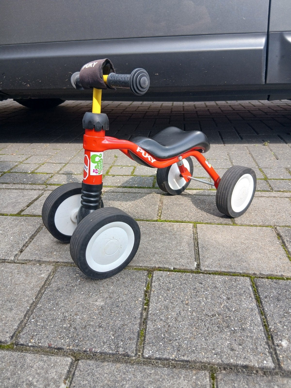Puky Wutsch loopfiets rood - Zo goed als nieuw, Kinderen en Baby's, Ophalen of Verzenden, Zo goed als nieuw, Loopfiets