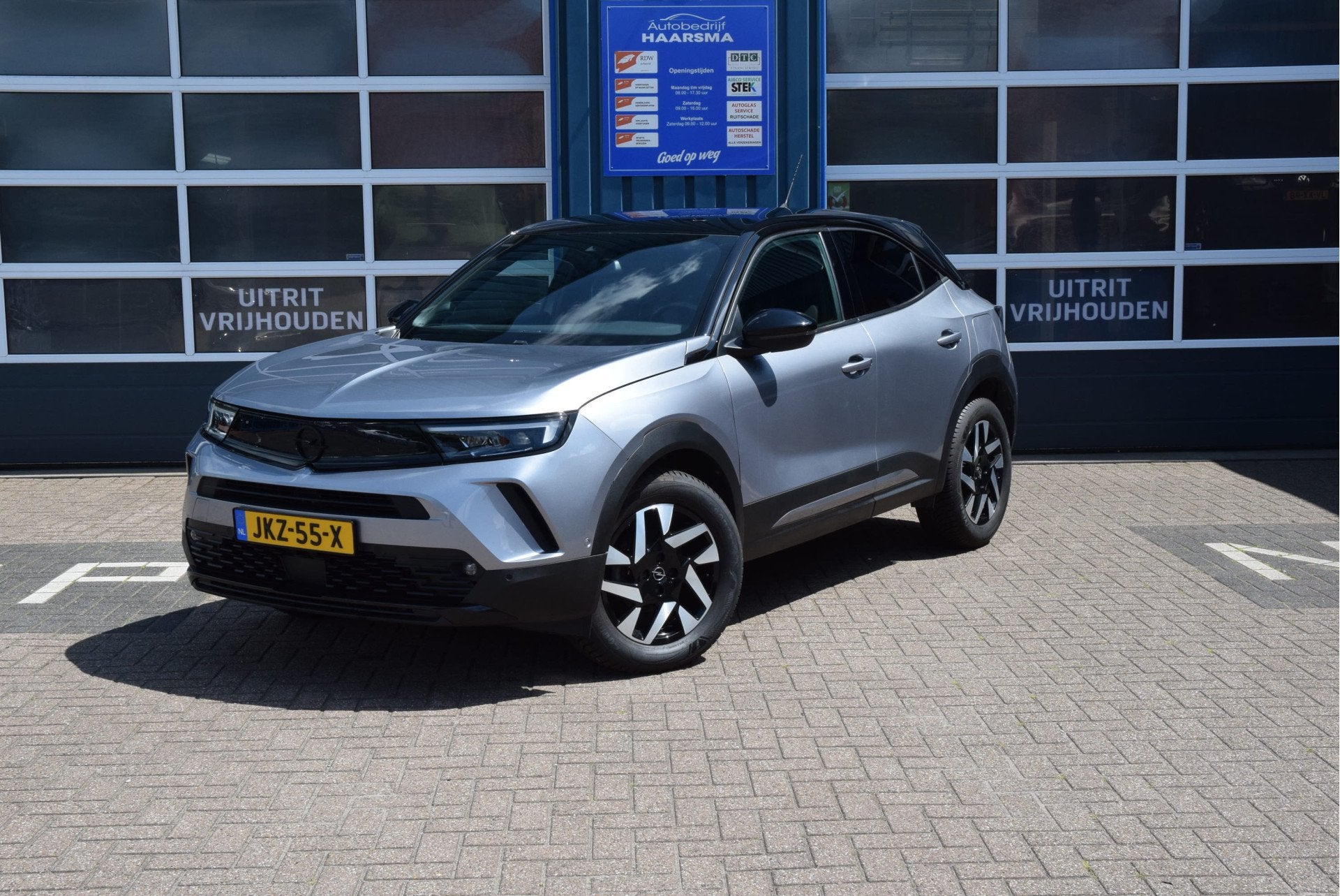 Opel Mokka 1.2 Turbo GS Line - 130PK - NAVI - BLACK LINE, Auto's, Voorwielaandrijving, Dealer onderhouden, Stof, Gebruikt