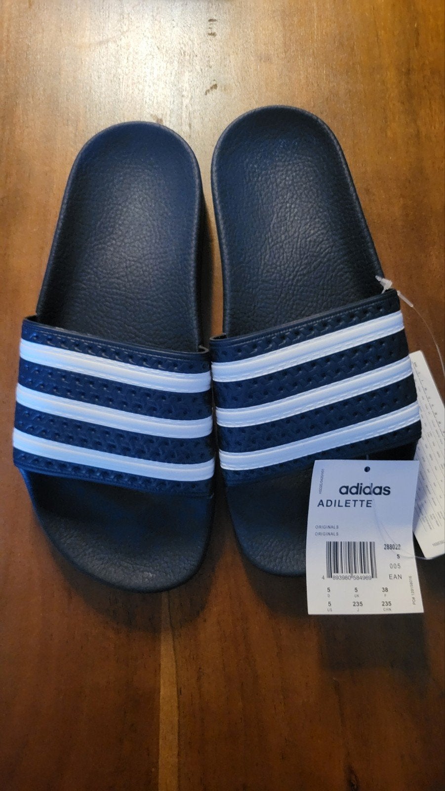 Adidas Originals Adilette slippers - Navy/White - Nieuw, Slippers, Nieuw, Ophalen of Verzenden, Blauw