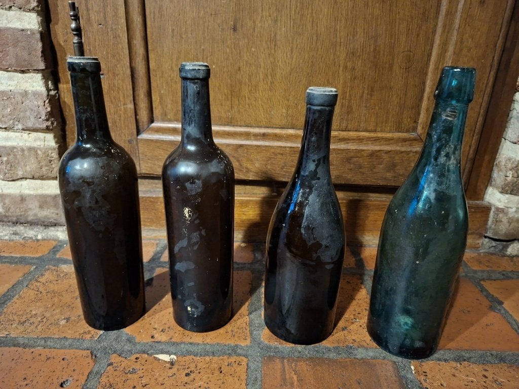 4 oude glazen bierflessen Diest, begin 1900, Ophalen of Verzenden