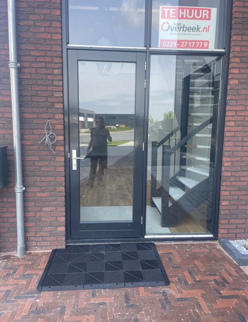 Custom Garage Deurmat Tegels showroom garage divverse kleure, Kunststof, Schoonloopmat, Nieuw, Ophalen of Verzenden