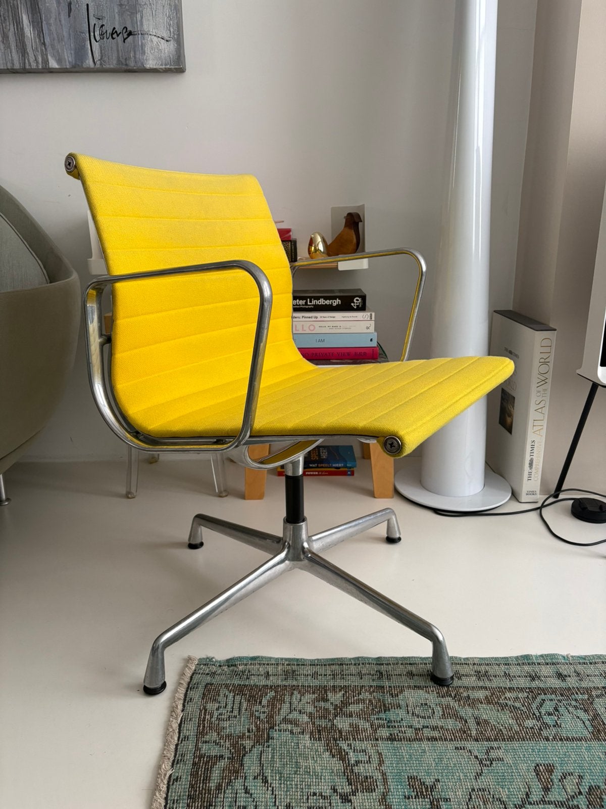 Vitra Eames EA108, Ophalen, Zo goed als nieuw, Overige kleuren, Eén