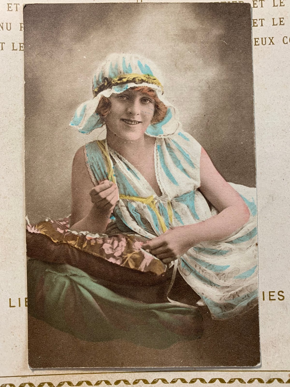 Dame met boudoirmuts (MB), Ophalen of Verzenden, Voor 1920, Ongelopen, Overige thema's