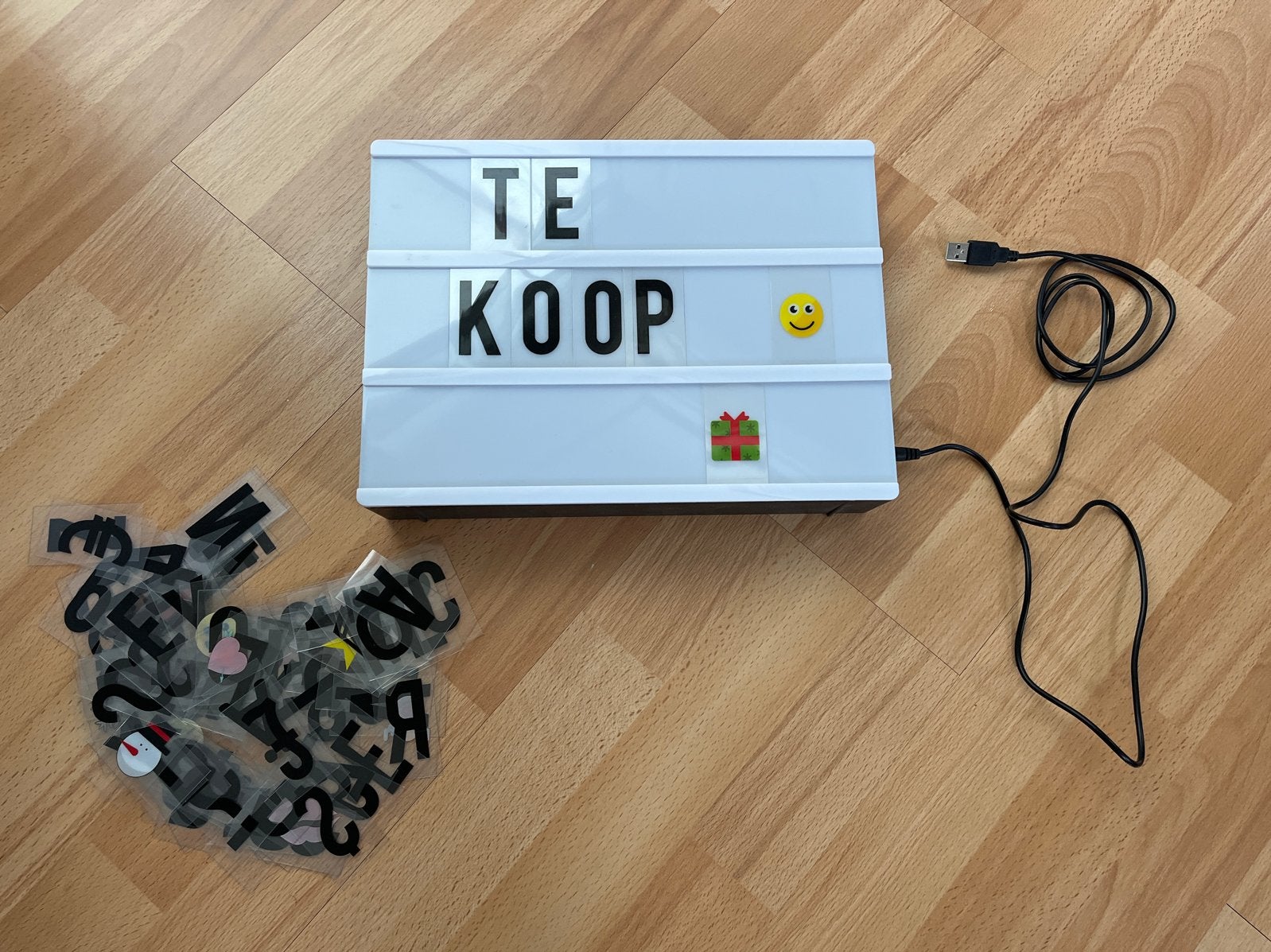 LED Lightbox A4 met wisselbare letters en symbolen, Gebruikt, Kunststof, Ophalen of Verzenden, Modern