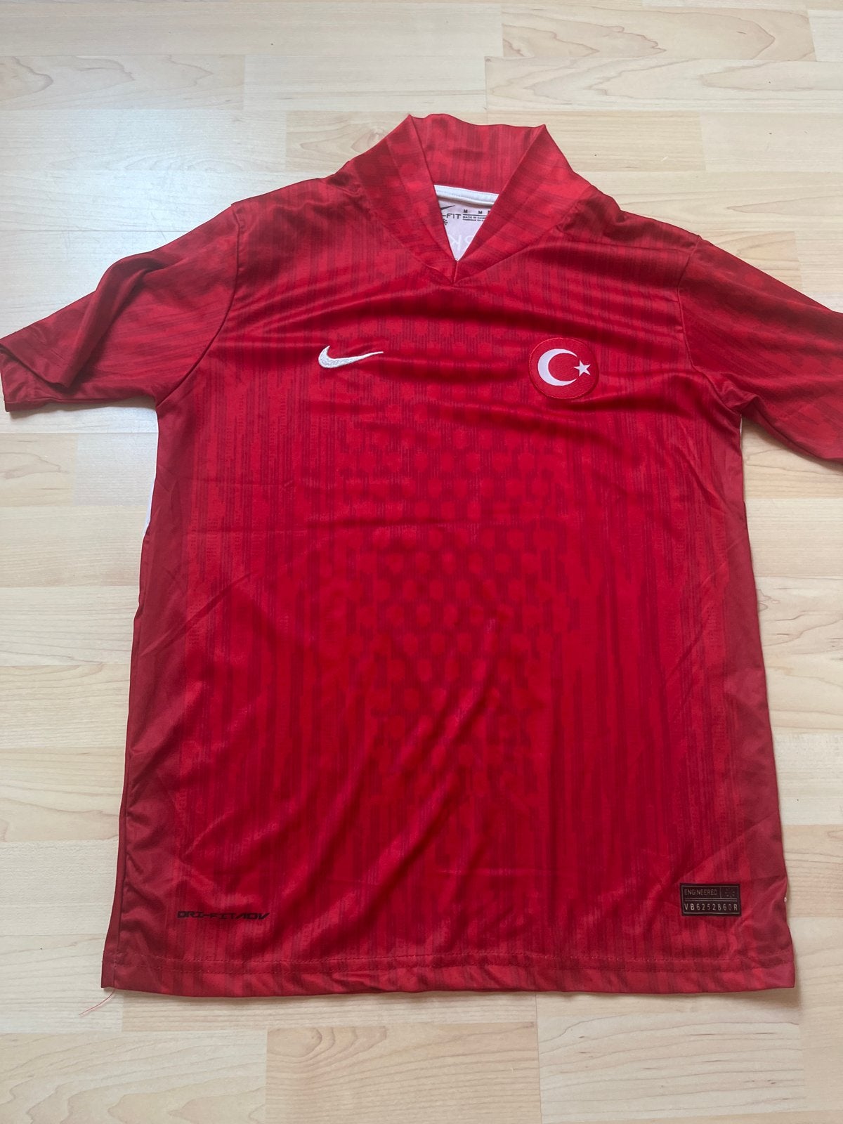 Turkije Voetbalshirt - Maat M, Kleding | Heren, Ophalen of Verzenden, Zo goed als nieuw, Maat 48/50 (M), Rood