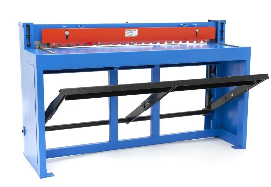 HBM 1,5 x 1320 mm. Professionele Voetknipschaar, Plaatschaar, Ophalen, Zo goed als nieuw