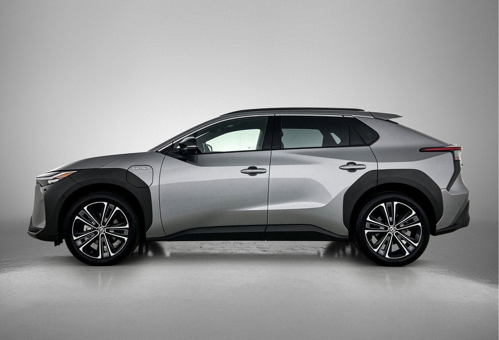 Toyota Bz4x Premium 71 kWh | Leder | Parkeersensoren |, Auto's, Toyota, 12 maanden, Gebruikt, 71 kWh, 204 pk