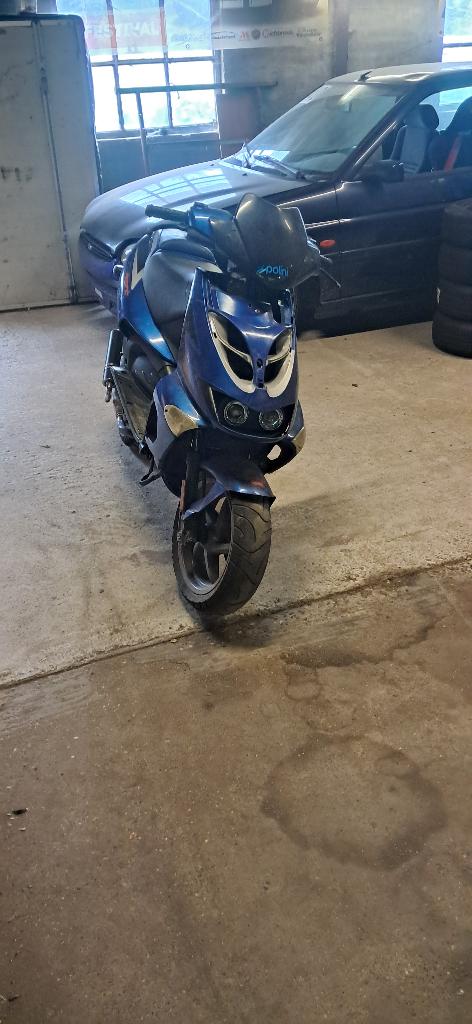 Aprilia sr50, Fietsen en Brommers, Brommers | Overige merken, Gebruikt, Maximaal 45 km/u, 1 versnellingen, 50 cc