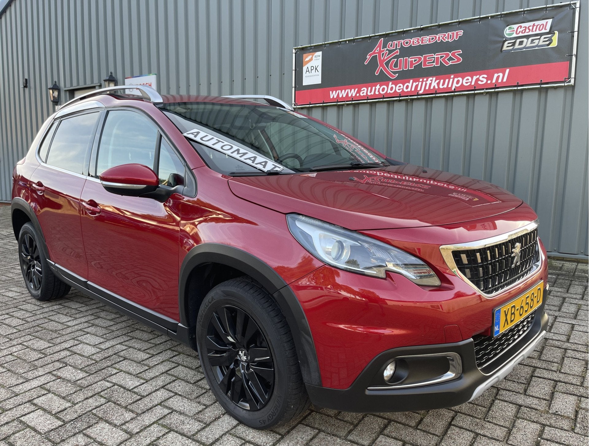 Peugeot 2008 1.2 Allure Automaat Navi.Clima.Cruise.Lm.velgen, Auto's, Dealer onderhouden, 1199 cc, 1165 kg, Leder en Stof