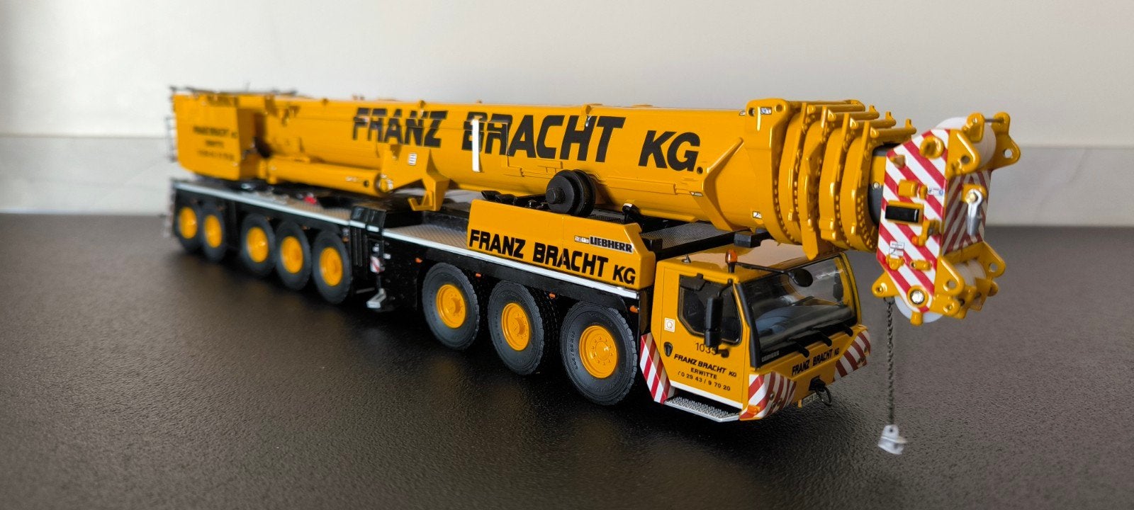 WSI Models Liebherr LTM 1650 Franz Bracht, Hobby en Vrije tijd, Modelauto's | 1:50, Ophalen of Verzenden, Zo goed als nieuw, Hijskraan, Tractor of Landbouw
