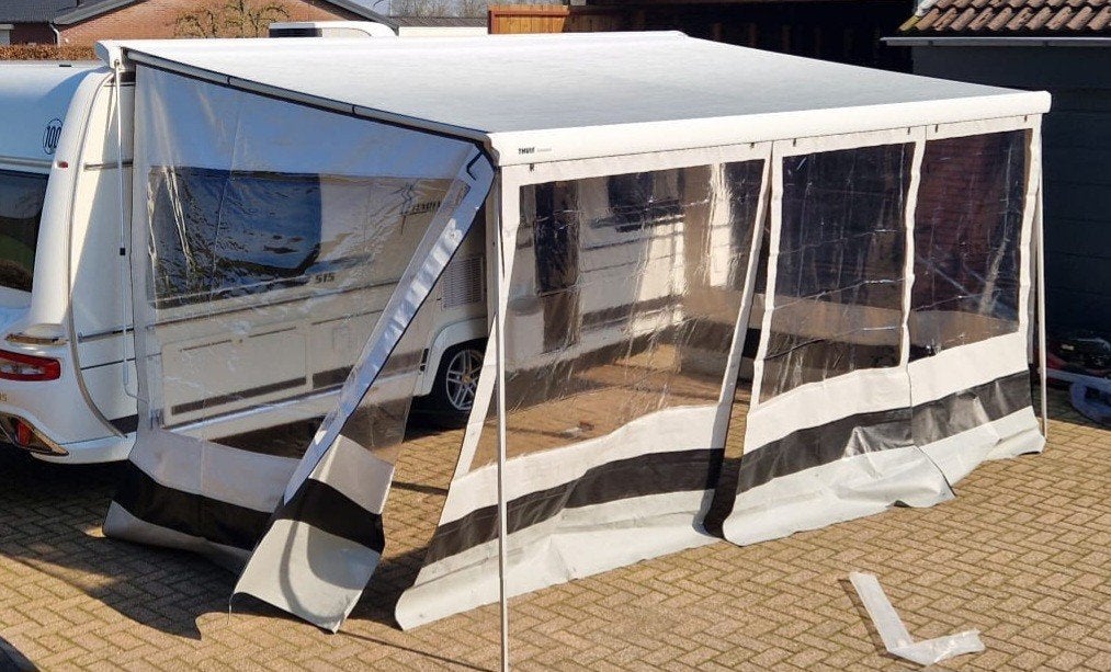 Thule Rainblocker set voor 9200 cassetteluifel 500x300 cm, Caravans en Kamperen, Ophalen of Verzenden, Zo goed als nieuw