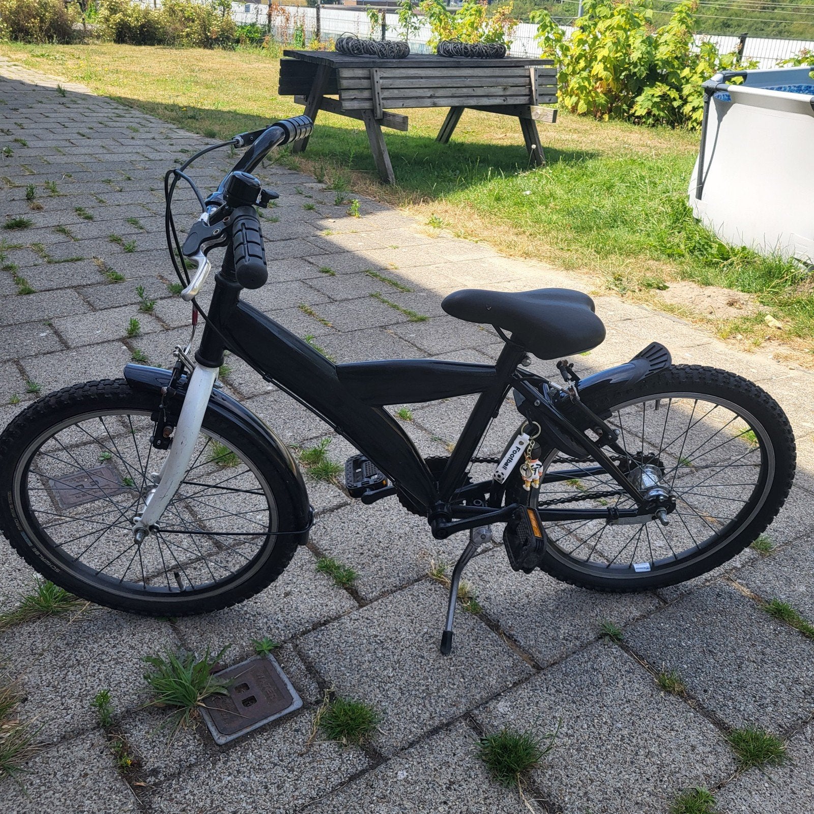 Kinderfiets met handrem, terugtraprem en AXA slot, Fietsen en Brommers, Fietsen | Kinderfietsjes, Ophalen, Gebruikt, Terugtraprem