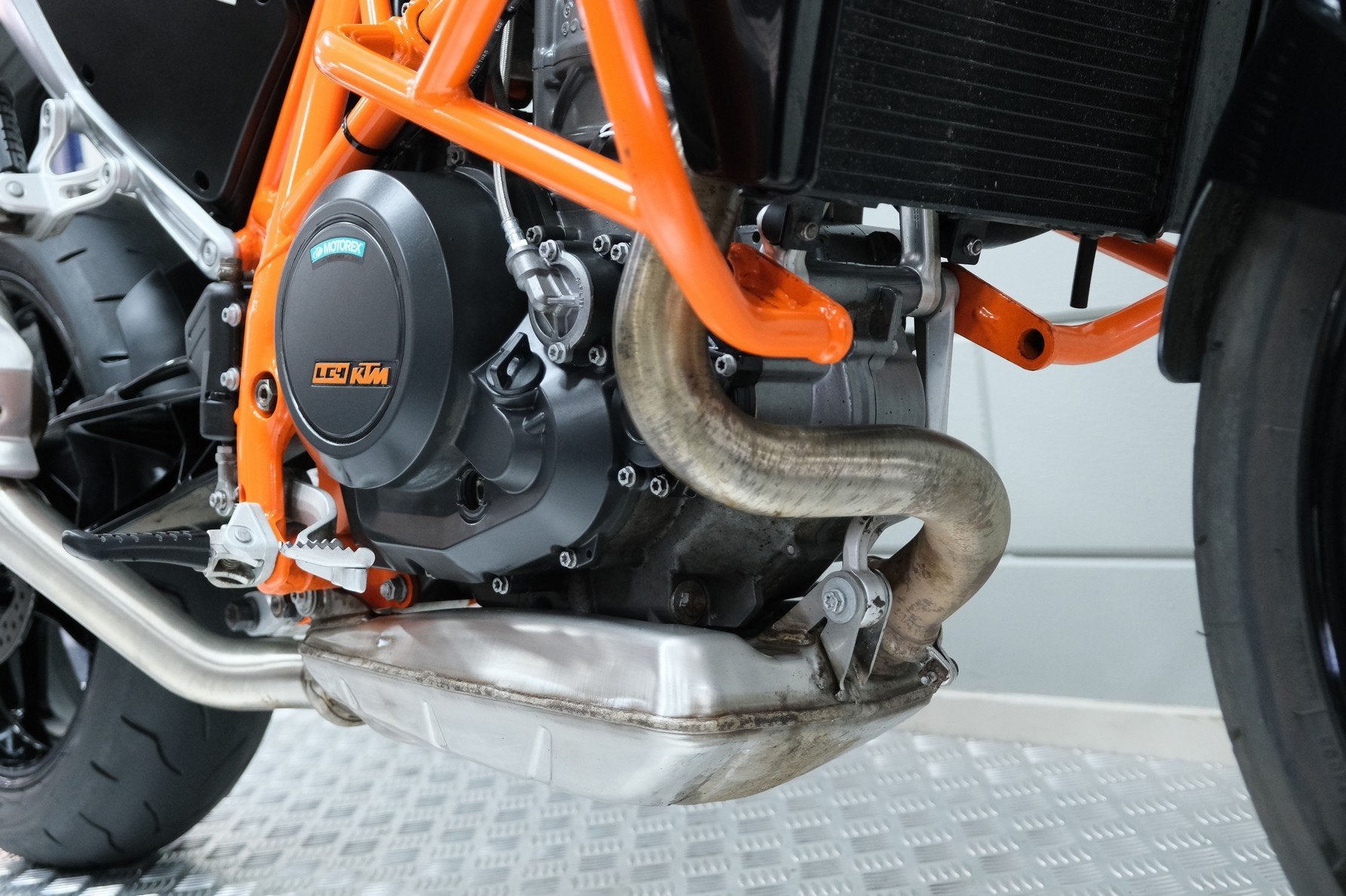KTM 690 DUKE ABS (bj 2013), Motoren, E 3
A-5230  MATTIGHOFEN, AT, Bedrijf, KTM Sportmotorcycle Ned B.V., Info@ktm.com