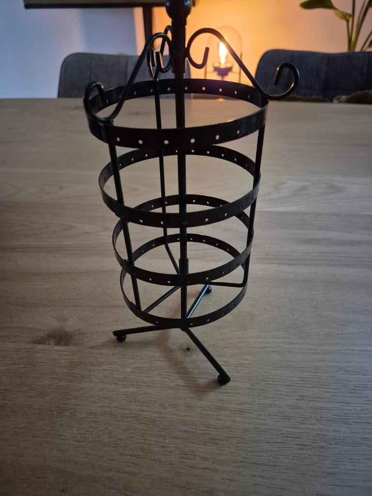 Oorbellen rekje, Ophalen of Verzenden, Zo goed als nieuw, Minder dan 5 flessen, Metaal