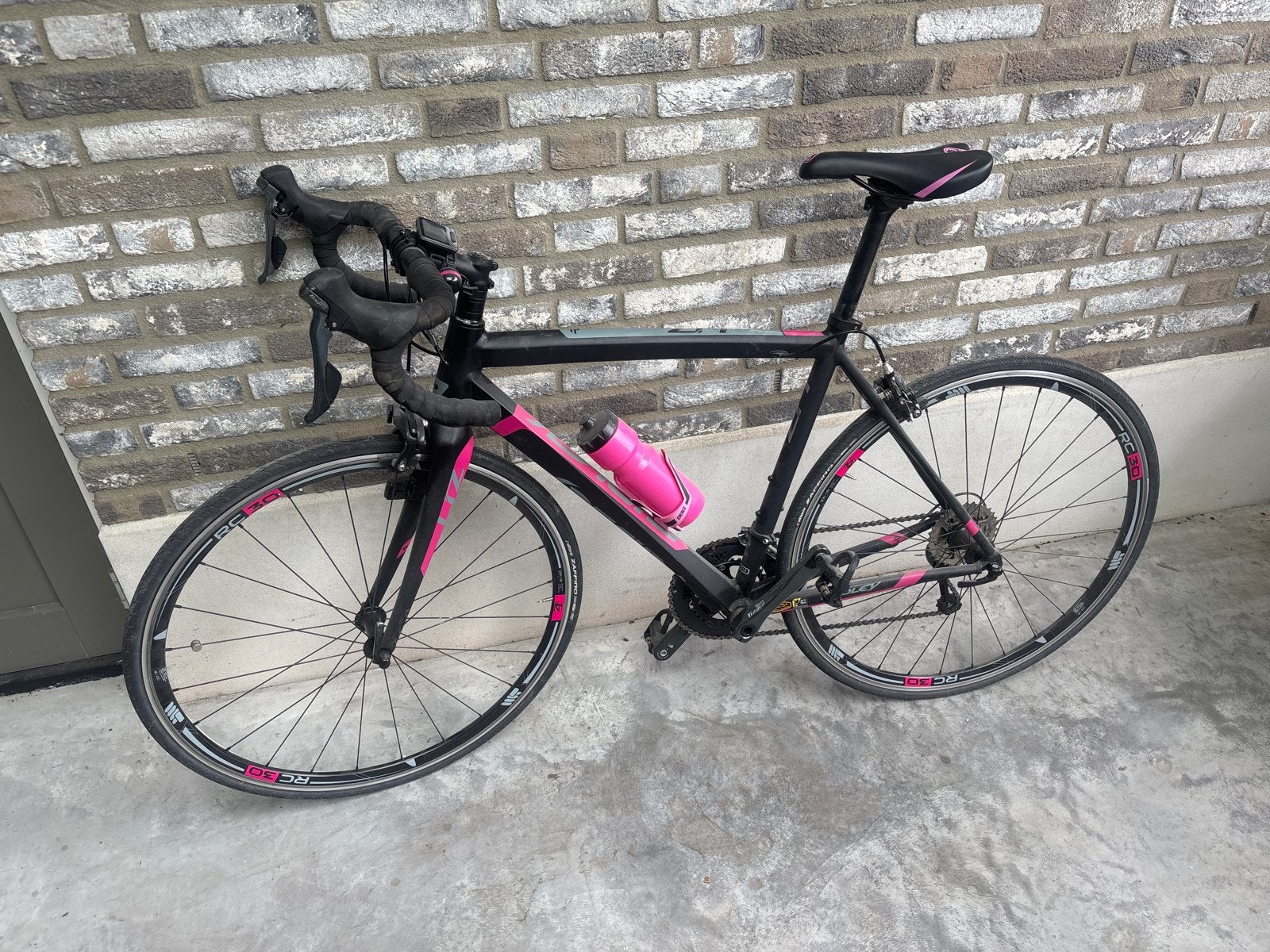 Ridley racefiets met Shimano Tiagra - slechts 200 km!, Fietsen en Brommers, Aluminium, Zo goed als nieuw, Meer dan 20 versnellingen