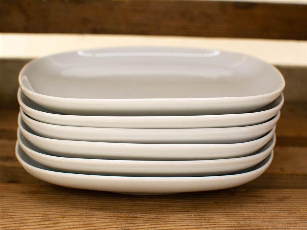 6 porseleinen vierkante borden 37096, Huis en Inrichting, Keuken | Servies, Ophalen of Verzenden, Gebruikt, Aardewerk, Bord(en)
