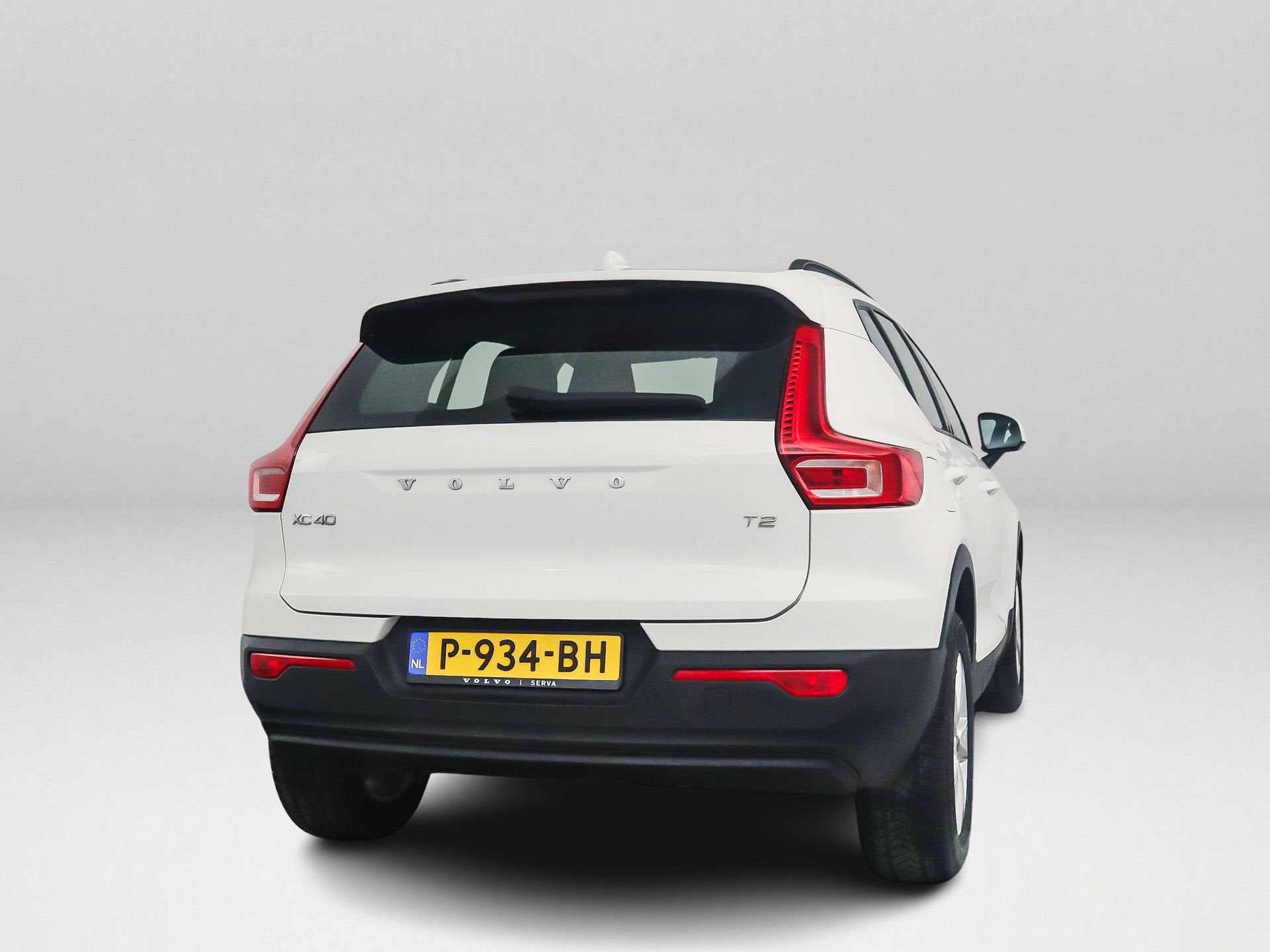 Foto 2 van Volvo XC40 T2 Momentum Core | Cruise Control | Navigatie