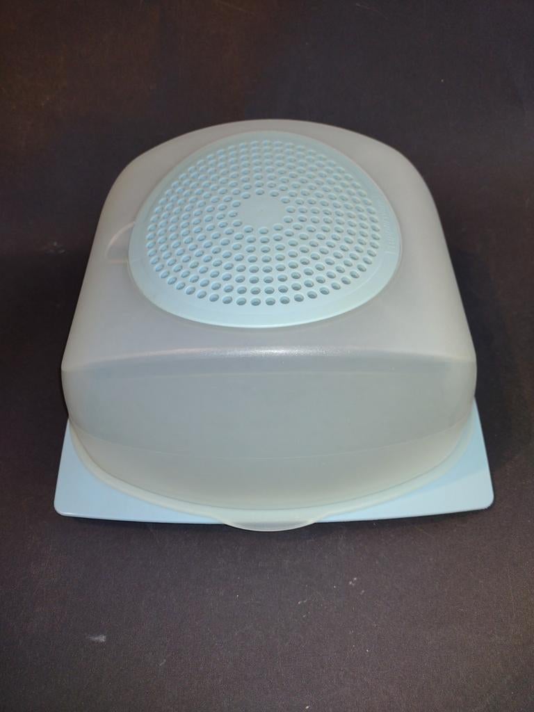 Tupperware kaasdoos - kaasbox l.blauw groot formaat 18 x 18, Huis en Inrichting, Keuken | Tupperware, Ophalen, Zo goed als nieuw