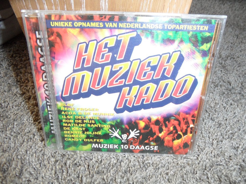 Originele CD: Het Muziek Kado (Nederlandse topartiesten), Cd's en Dvd's, Ophalen of Verzenden, Gebruikt, Pop, Verzamelalbum