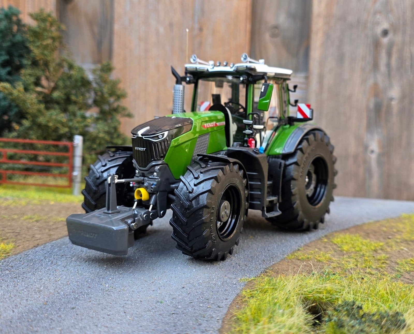Verbouwde Fendt 832 Vario 1:32, Ophalen of Verzenden, Nieuw, Tractor of Landbouw, Overige merken
