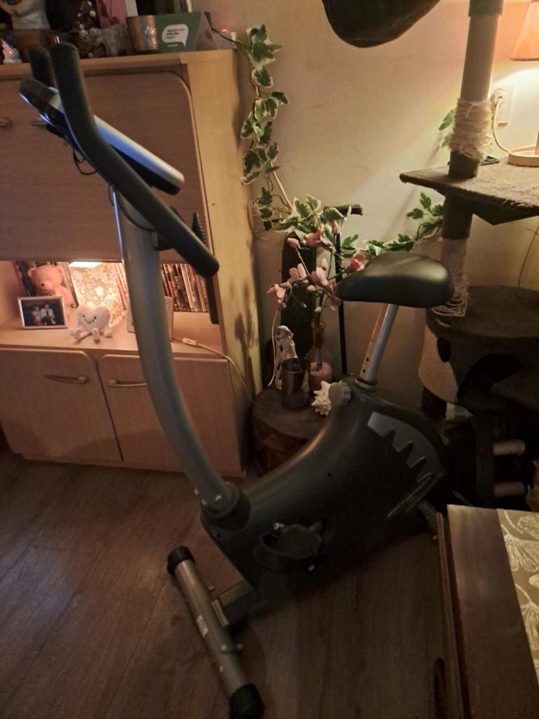 Bh fitness hometrainer, Ophalen of Verzenden, Zo goed als nieuw, Hometrainer