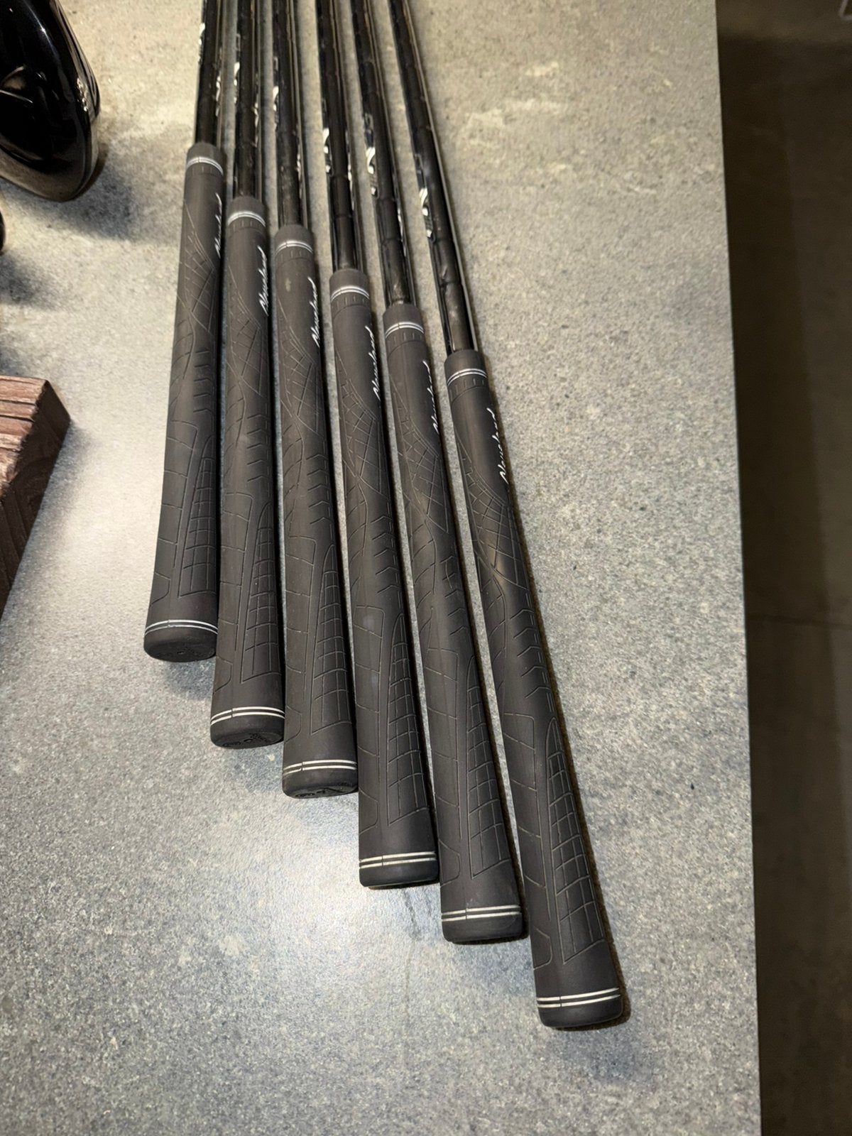 Foto 12 van Zeer nette cleveland beginners golfset