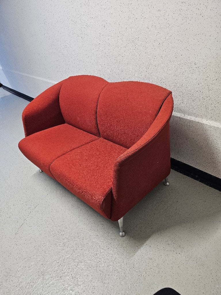 Rood bankje, Huis en Inrichting, Ophalen, Kunststof, Tweepersoons, 75 tot 100 cm