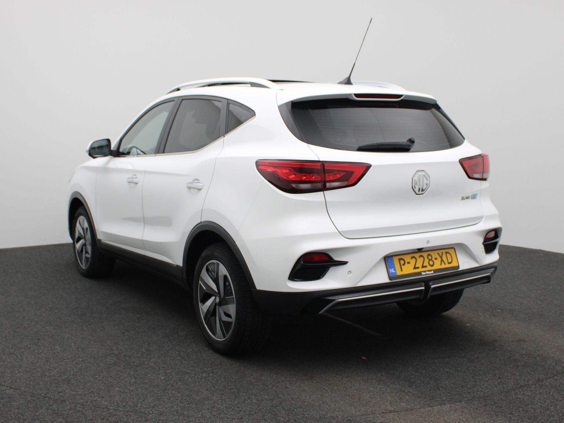 MG MG ZS EV EV Standard Range Luxury 50 kWh | PANO | ACC | A, 12 maanden, Gebruikt, ZS, Wit