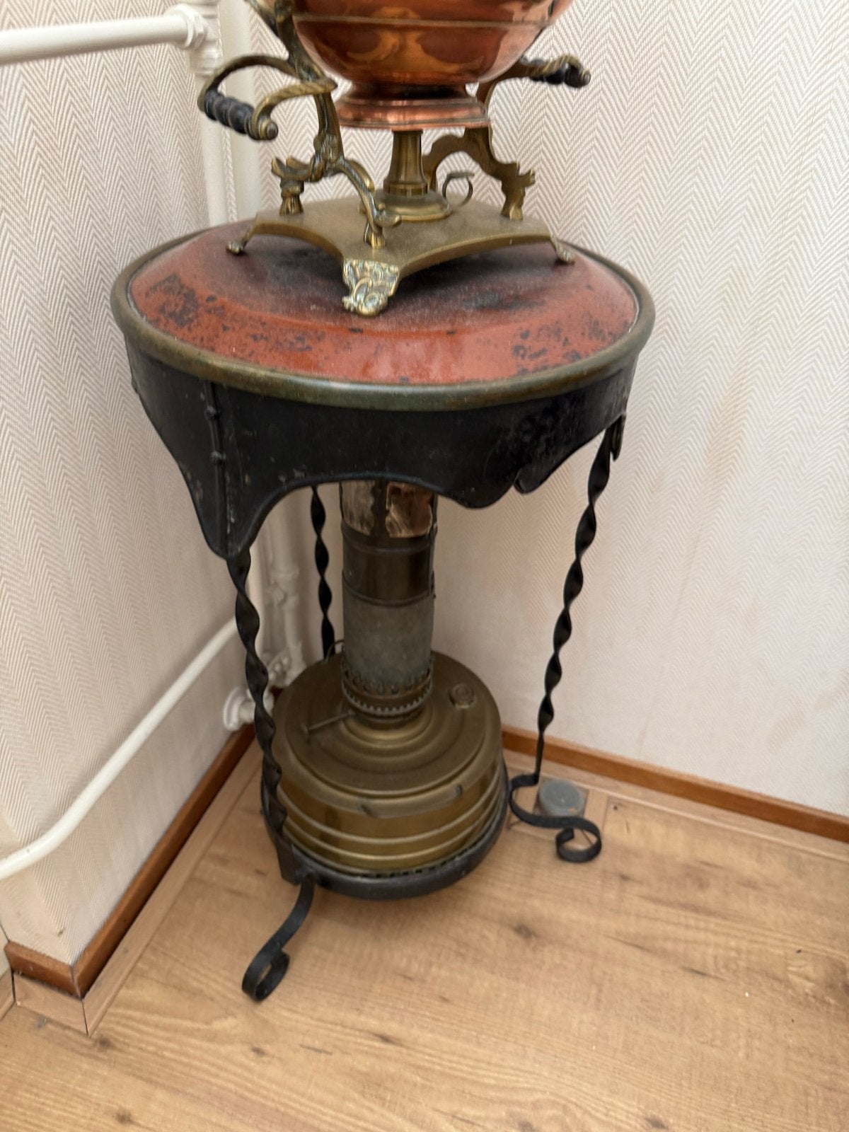 Mooie koperen theepot met standaard, Ophalen of Verzenden, Koper