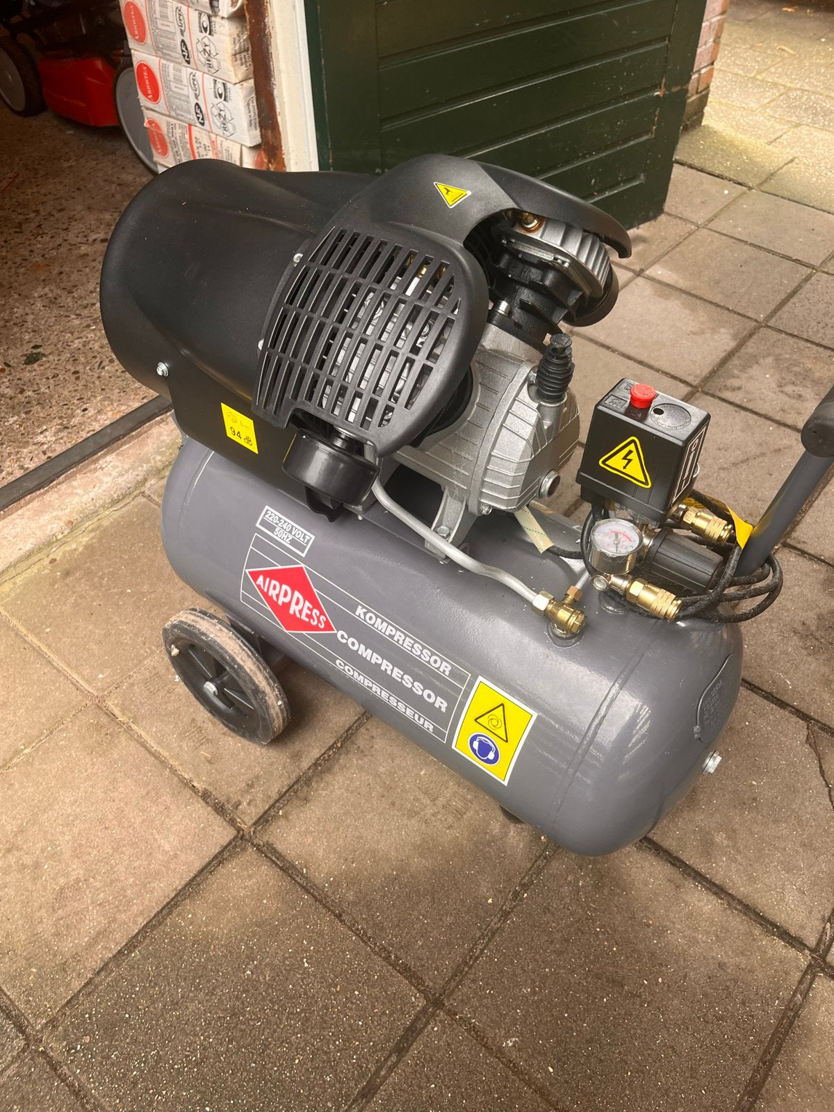 Airpress Compressor HL 425/50 - Zo goed als nieuw, Ophalen, 6 tot 10 bar, 400 tot 800 liter/min, Zo goed als nieuw
