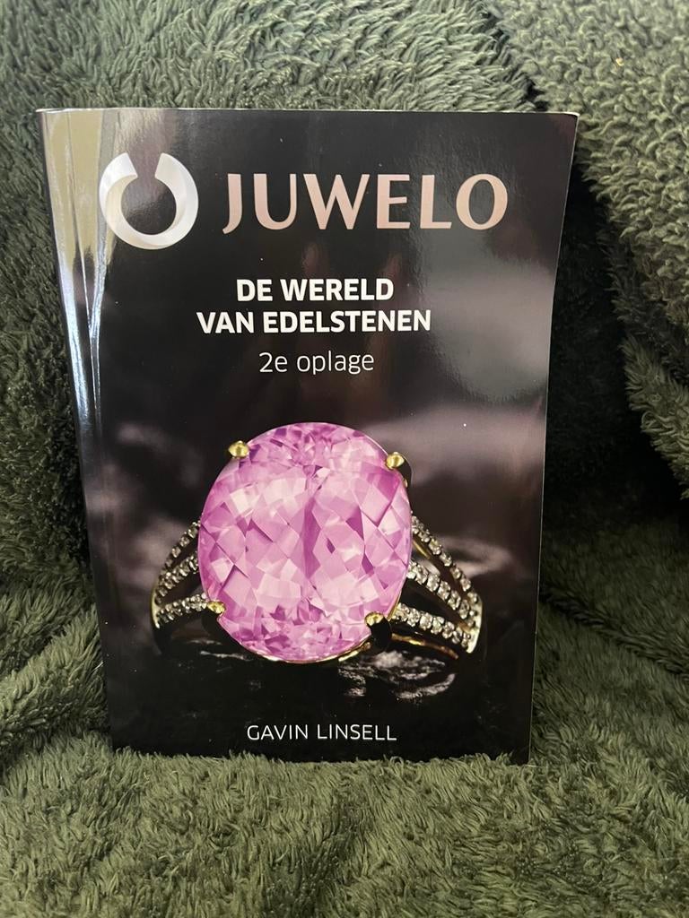 Juwelo  de wereld van edelstenen, Verzamelen, Ophalen of Verzenden