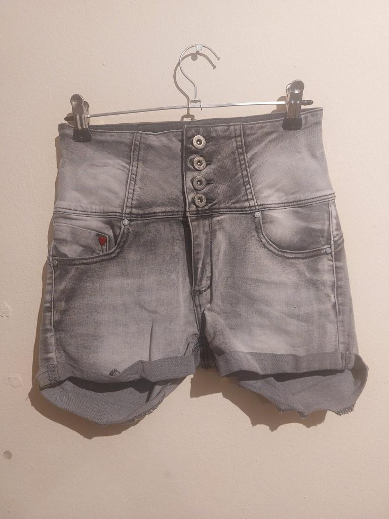 H2 - Grijze Stretch Shorts Dressed To Kill Cara - maat S, Kort, Nieuw, Ophalen of Verzenden, Maat 36 (S)