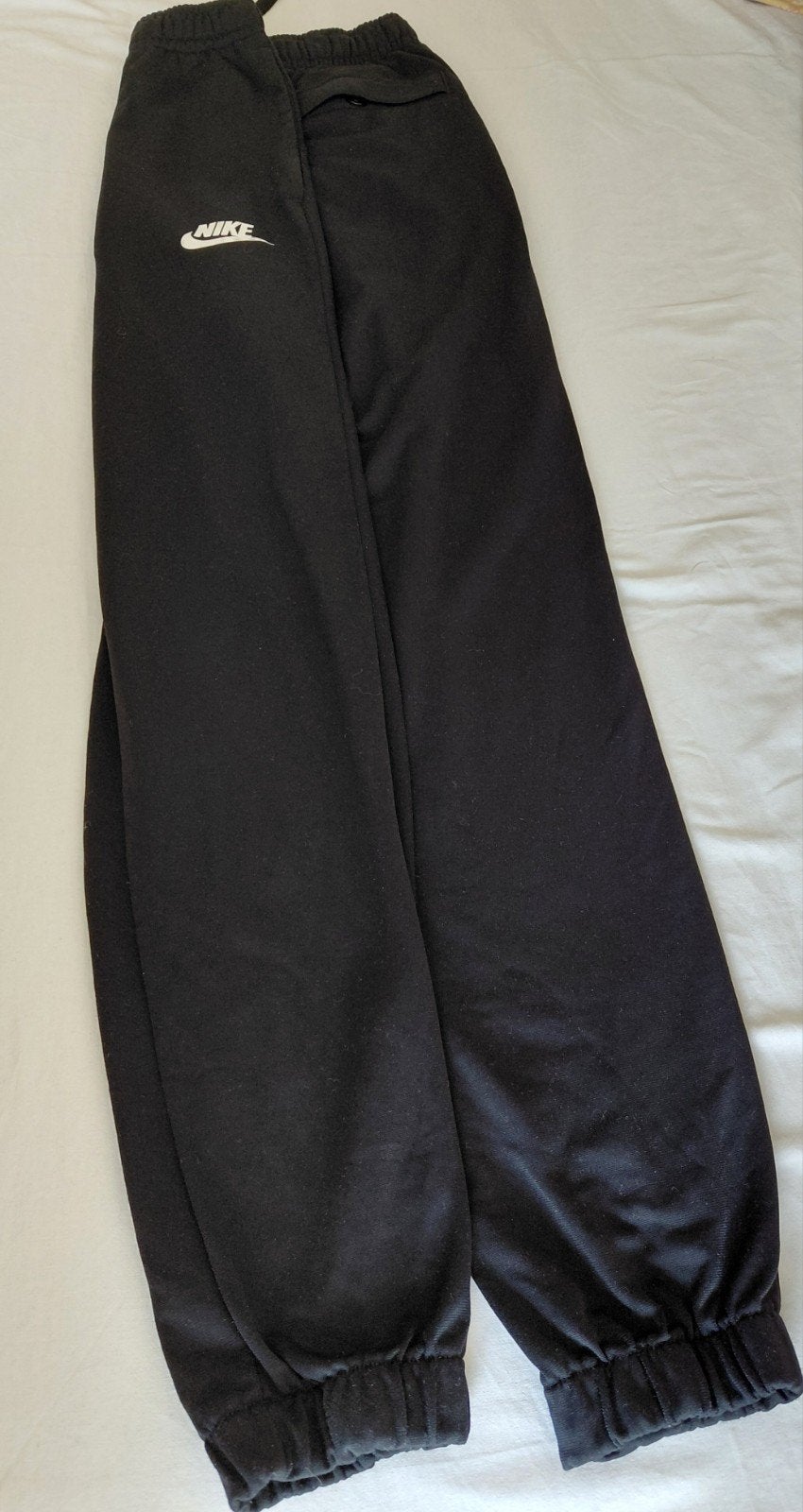 Nike joggingbroek zwart maat S, Kleding | Heren, Broeken en Pantalons, Zwart, Nike, Overige maten, Ophalen of Verzenden