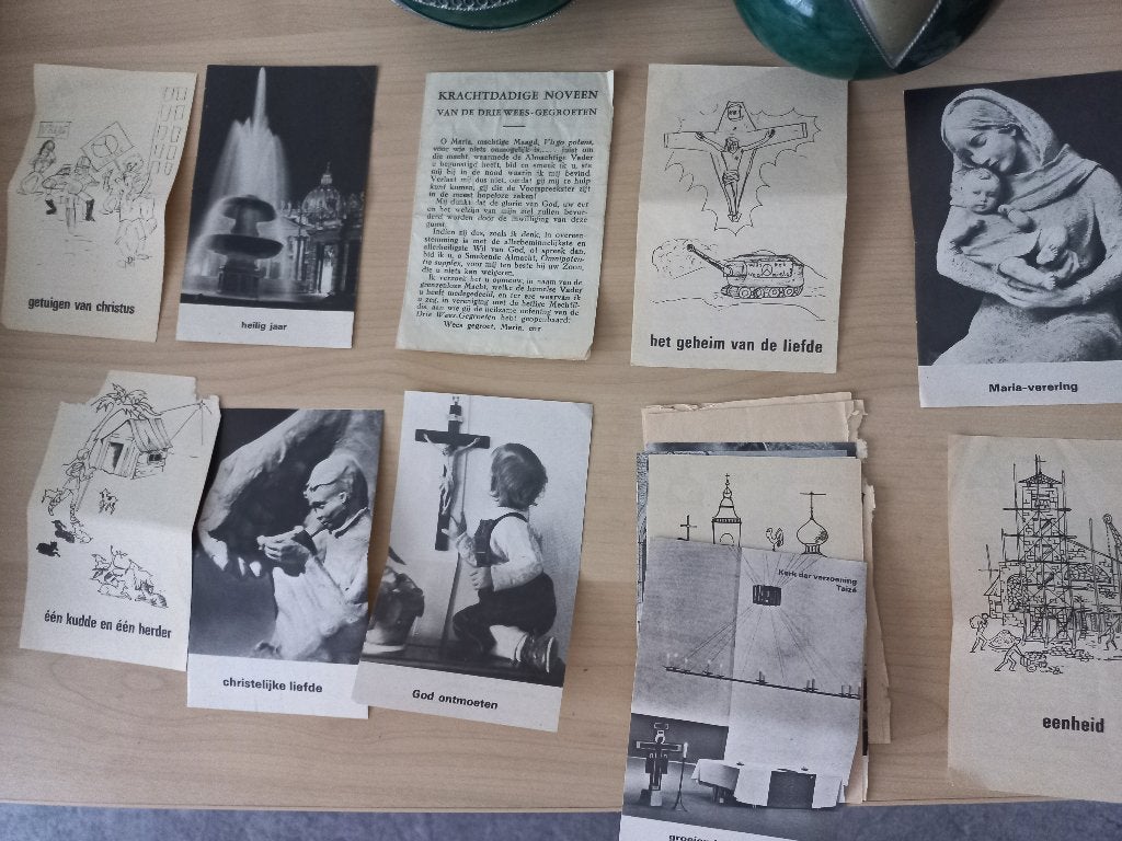 Bid prentjes 1971,72,73,74,75 18 stuks, Verzamelen, Ophalen of Verzenden, Zo goed als nieuw, Overige typen, Christendom | Katholiek