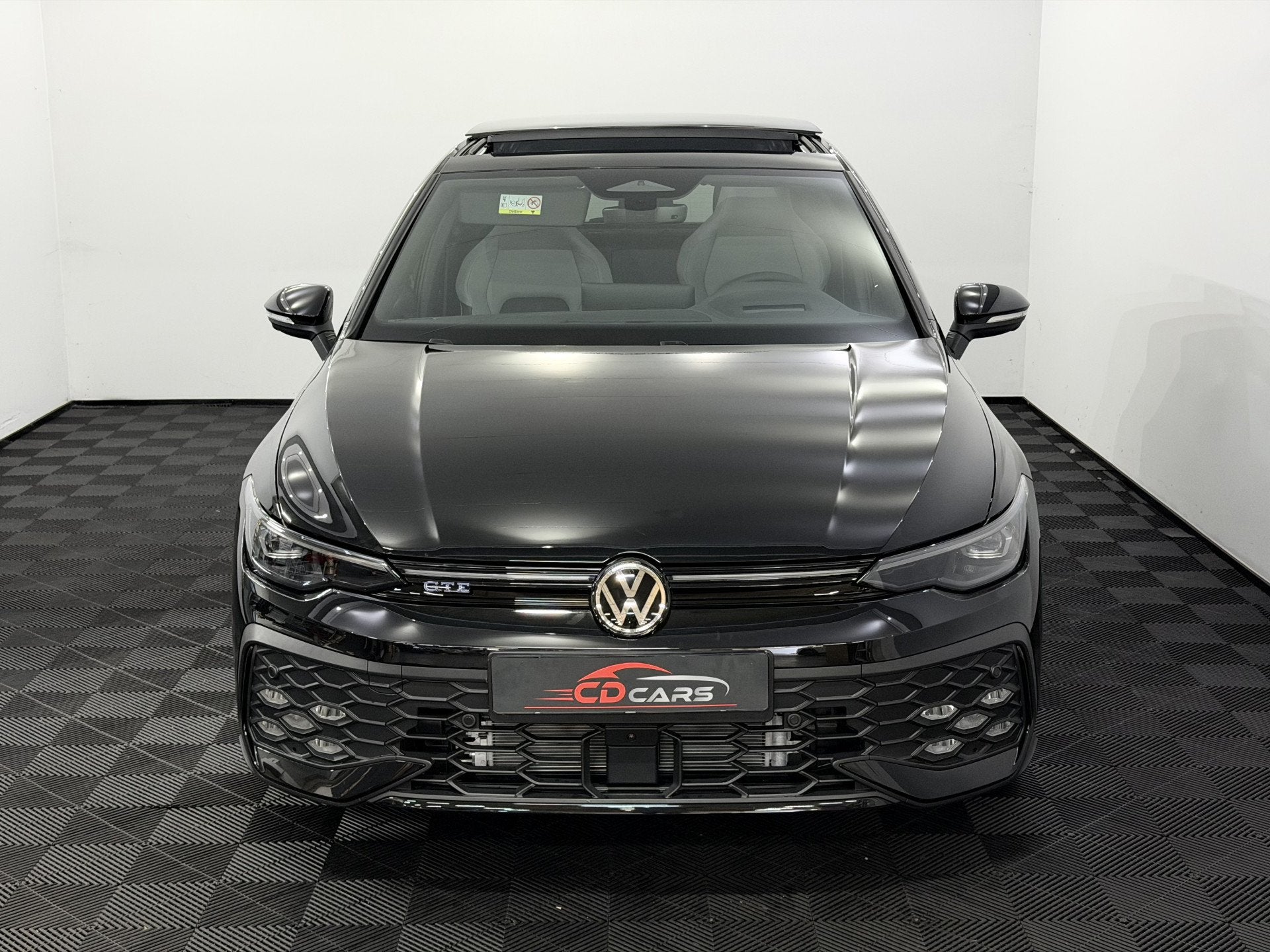 Volkswagen Golf 1.5 eHybrid GTE Plug-in Panoramadak, 360 Cam, Auto's, 77 km/l, 4 cilinders, Zwart, Leder