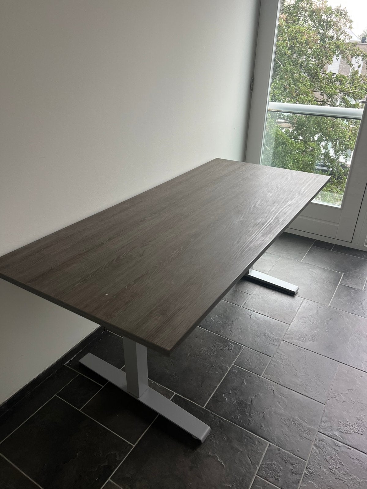 Elektrisch verstelbaar zit-sta bureau 180x80 cm, Ophalen, Elektrisch, Zo goed als nieuw